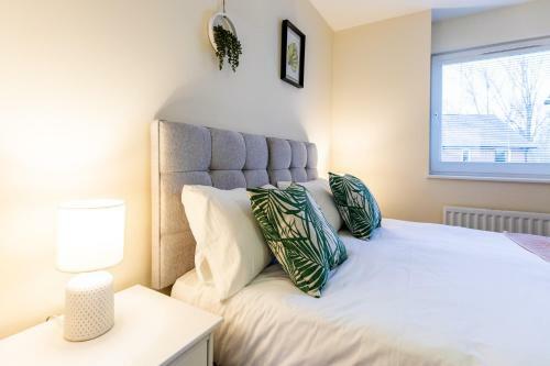 Waterside Lodge By Crew Homes