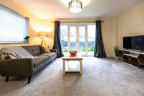 Waterside Lodge By Crew Homes