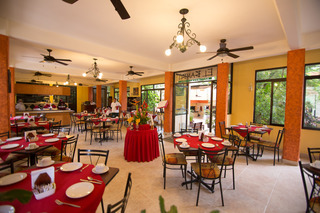 Hotel Maya Tulipanes