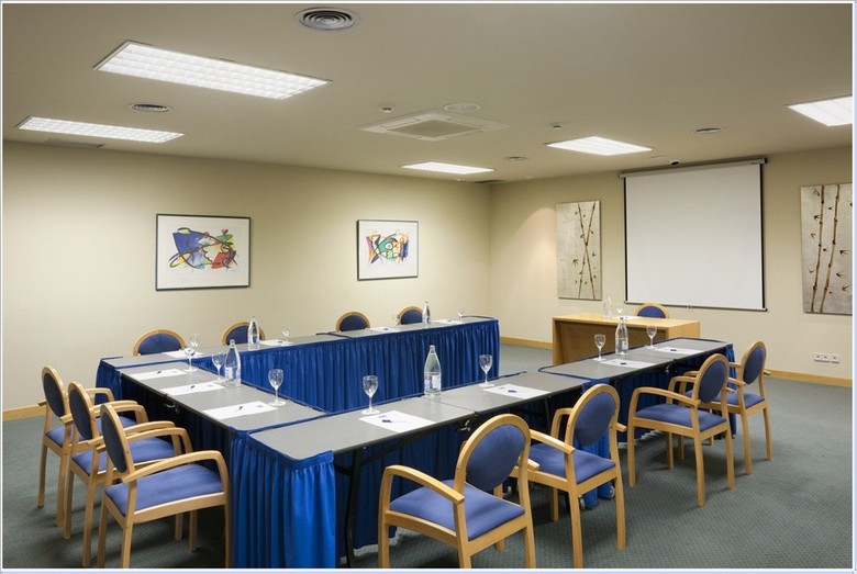 Hotel Express Holiday Inn Tres Cantos