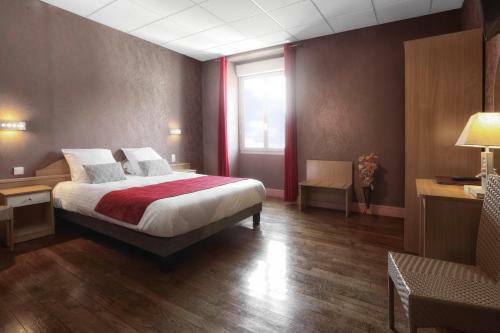 Hotel Logis H�tel Les Voyageurs