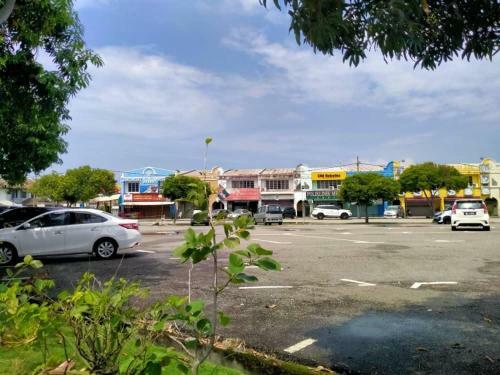 Hostal Alimama Guesthouse Melaka With Balcony