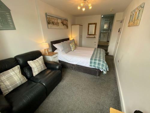 Hostal Coach Guest House