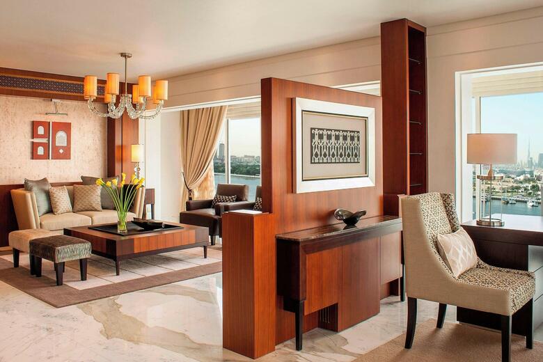 Sheraton Dubai Creek Hotel And Towers