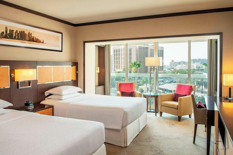 Sheraton Dubai Creek Hotel And Towers