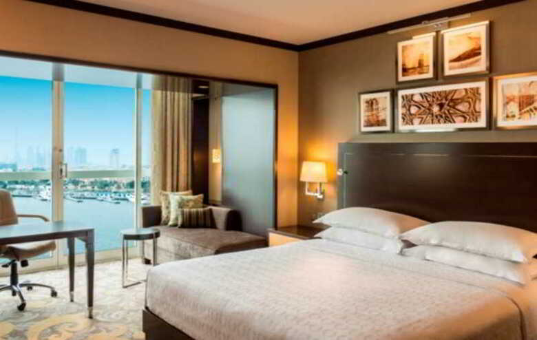 Sheraton Dubai Creek Hotel And Towers