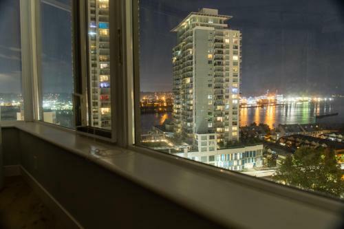 2 Bed 2 Bath 1300sqft New West Apartment Riverview