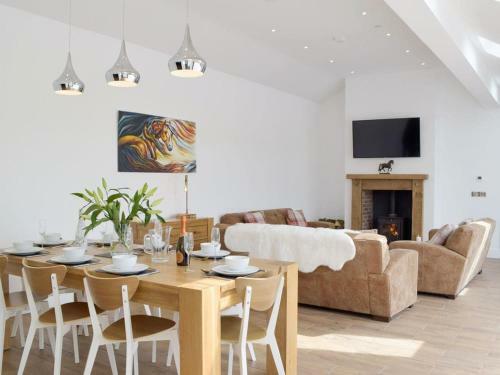 Manor Lodge Stables