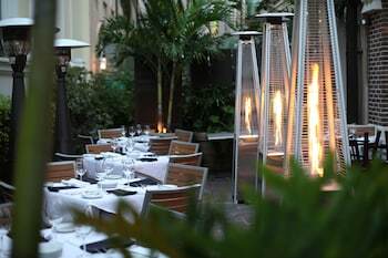 St. James Hotel, An Ascend Collection Hotel