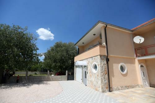 Apartman Delux Brki?
