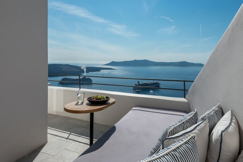 Apartamentos Porto Fira Suites