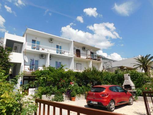 Jacky Apartments