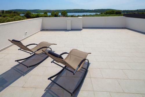 Villa Viola - In An Olive Grove With Sea View