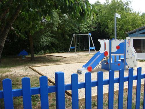 Camping Au Petit Port de L'houmeau