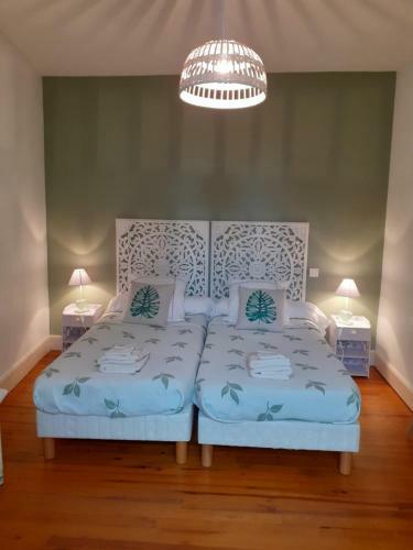 Bed & Breakfast Chambre D'h�tes La Tour de Brazalem
