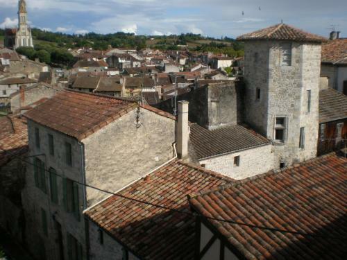 Bed & Breakfast Chambre D'h�tes La Tour de Brazalem