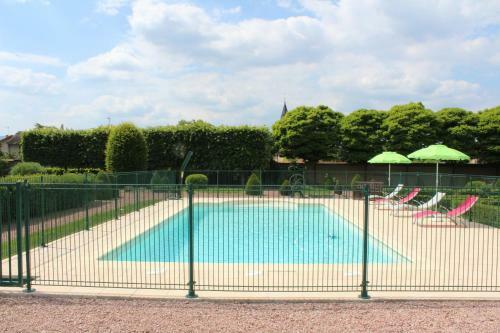Bed & Breakfast Chambres D'h�tes Les M�neaux