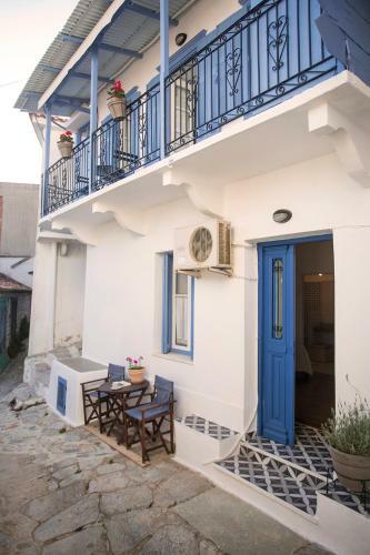 Rodia House