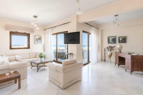 The Maisonette: Five Min From The Beach With View