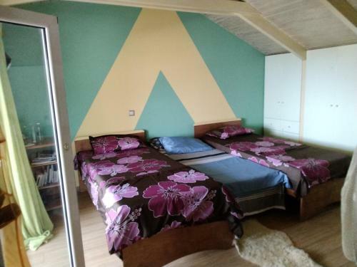 ????? Apartment