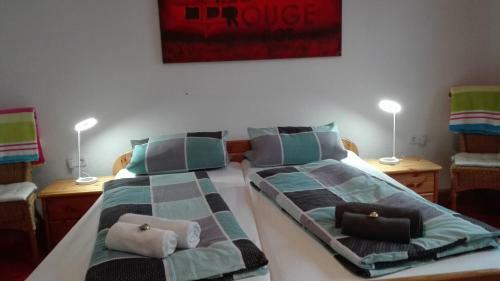 Apartamento Ferienwohnung Roth (Zentrum)