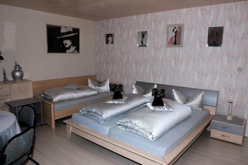 Hostal Caruso Pension Und Pizzeria