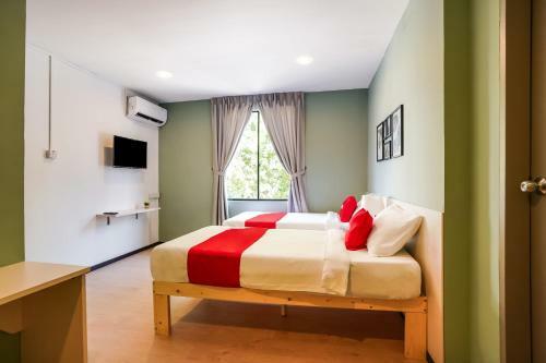 Hotel Oyo 89603 Treeline Urban Inn