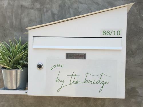 Bed & Breakfast Home By The Bridge - Sha