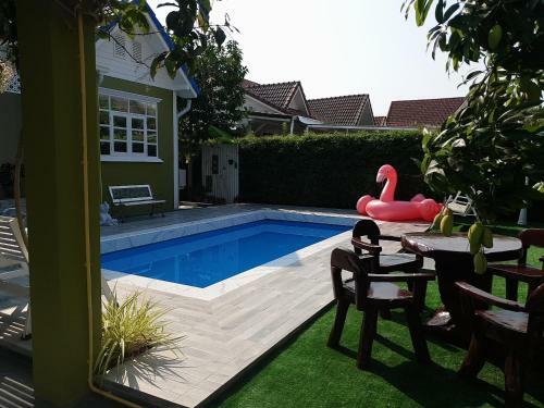 Little Home Poolvilla