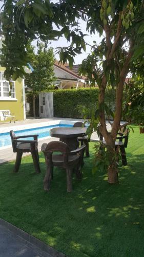 Little Home Poolvilla