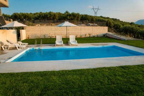 Villa Alpha Estate Olive Grove