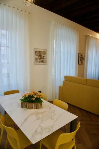 Casa Romano Suites