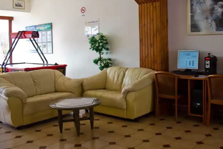 Golden Days Aparthotel