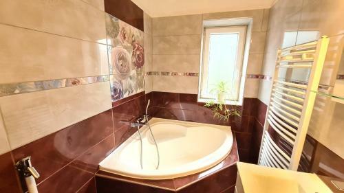 Liget Nyaral�h�z �s Apartman Liget
