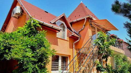 Liget Nyaral�h�z �s Apartman Liget