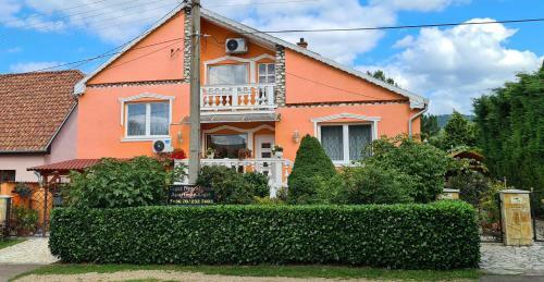 Liget Nyaral�h�z �s Apartman Liget