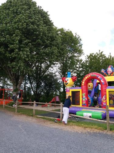 Camping Le Clos De Balleroy