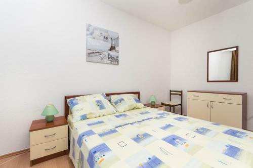 Apartment With Terrace & Private Parking