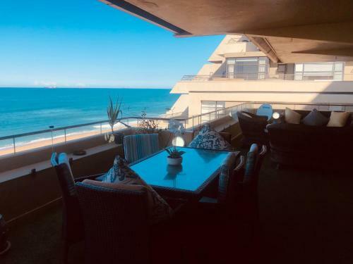 Sands Umdloti Luxury Beach Front Apartment