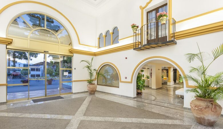 Hotel Globales Cortijo Blanco