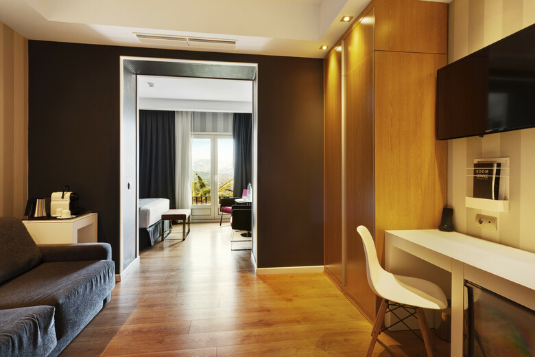 Hotel Catalonia Reina Victoria