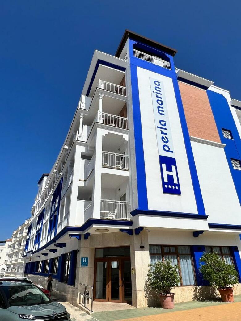Hotel Perla Marina