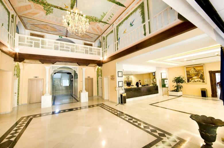 Hotel Monarque Sult�n