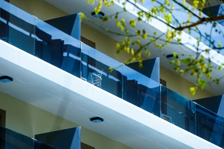 Hotel Monarque Rodeo