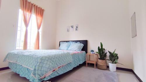 Bed & Breakfast Surabaya Homey Near Its