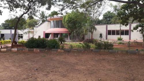 Hotel Mayura Pavithra Yediyur