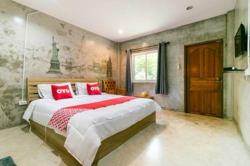 Hotel Oyo 945 The Rome Resort