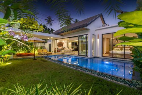 La Belle Pool Villa Phuket - Tropical Modern Living