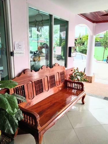 Hotel Oyo 75399 Choktipparat Place