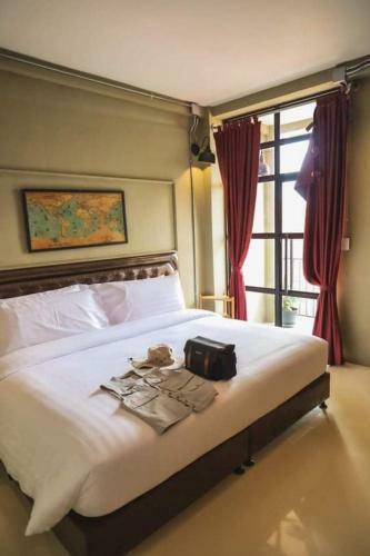 Dream Factory Hotel